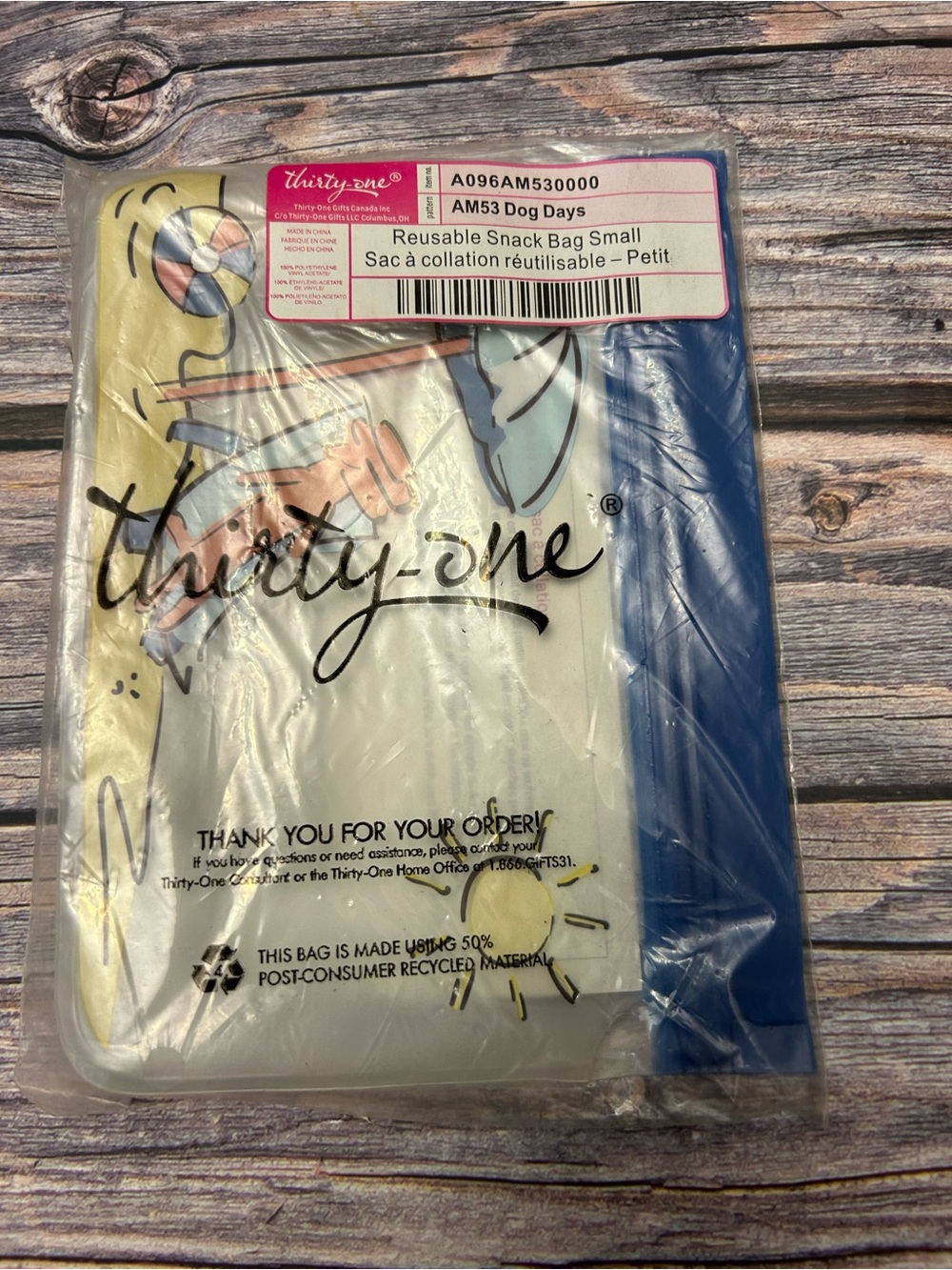 thirty-one Blue and Cream Reusable Snack Bag with Dog Days Artwork